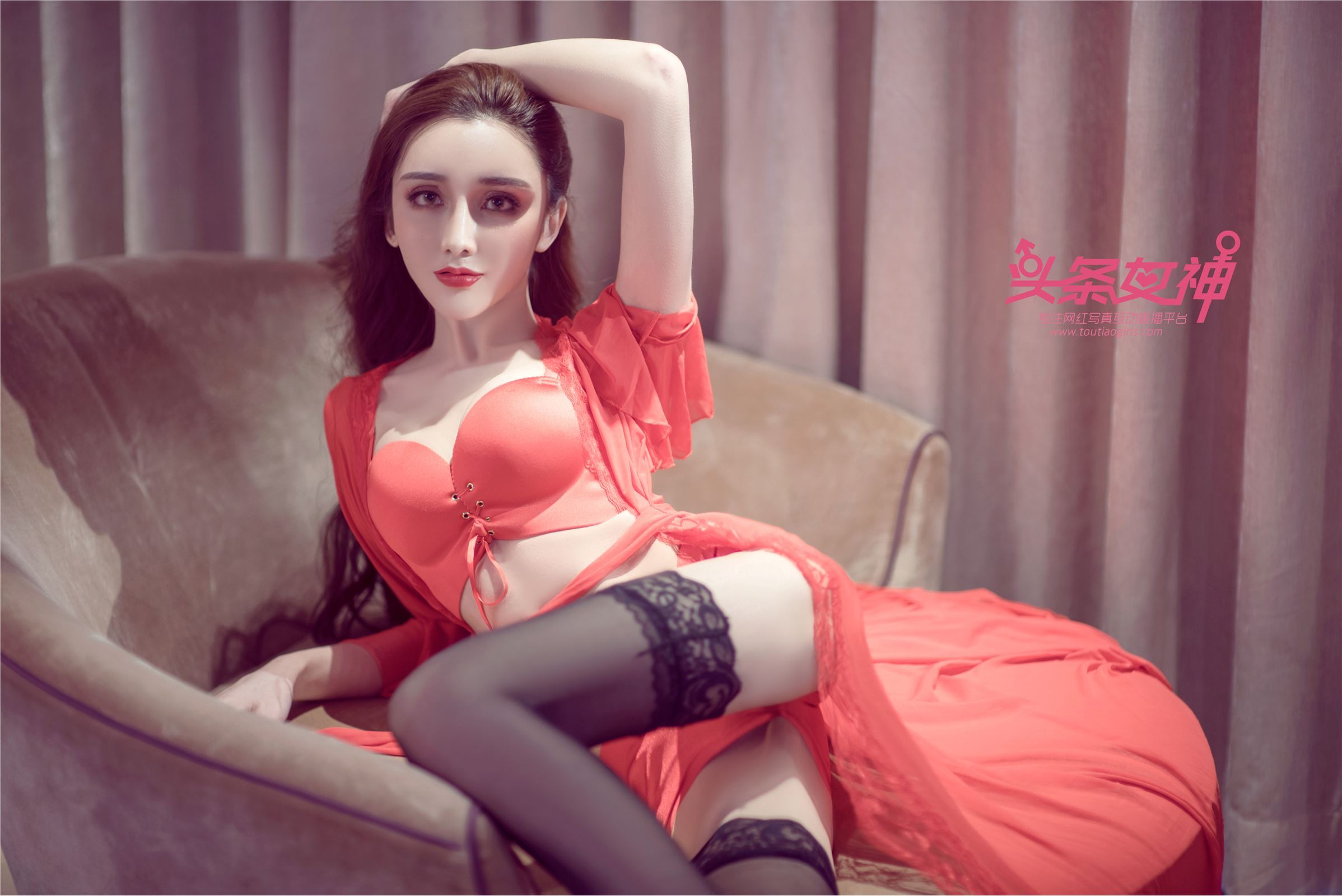 [TouTiao头条女神]2018.05.08 瓦娅